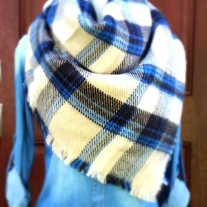 Blue Tan Plaid Blanket Scarf w Fringe Reversible